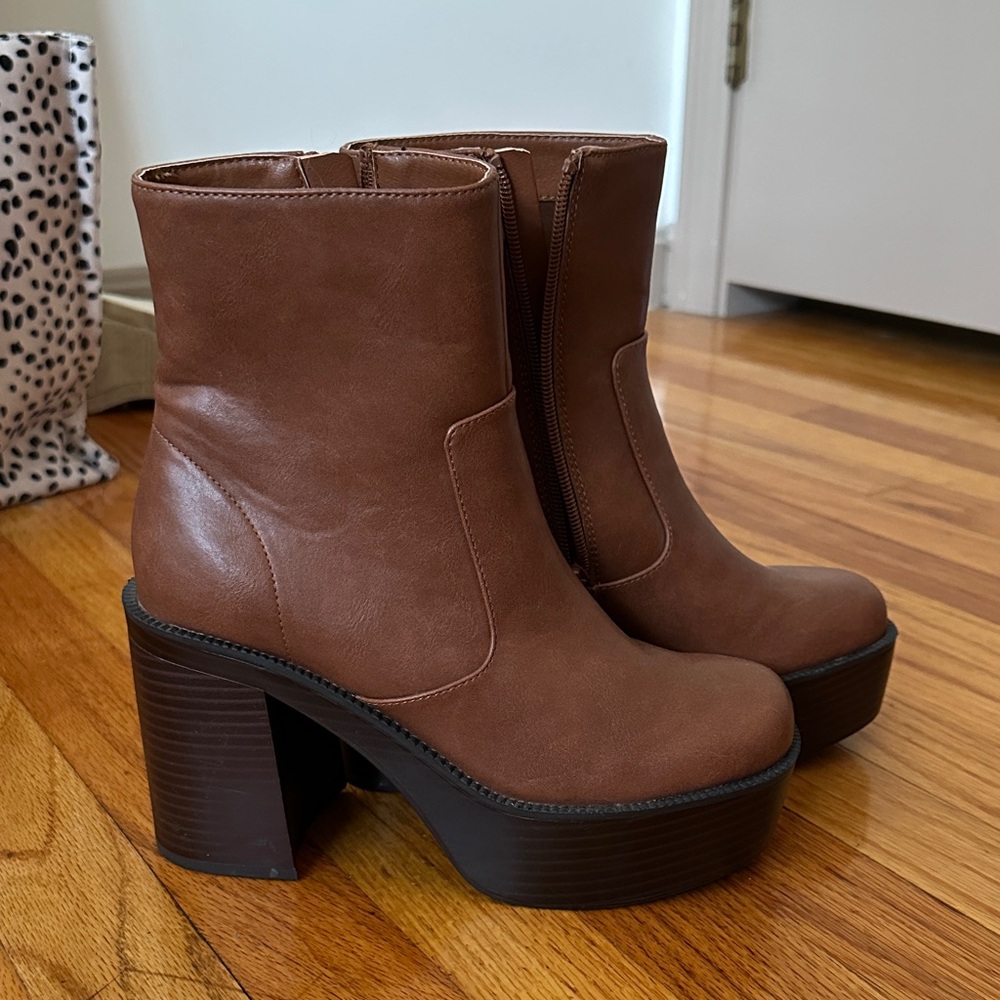 NWOT Madden Girl Ankle Boots Never worn